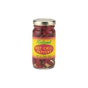 Roland Whole Red Hot Chili Peppers in Vinegar   3.35 oz  