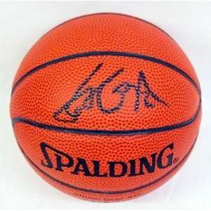  Yao Ming Autographed Basketball   Spalding Mini Psa dna 
