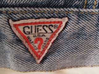 DESCRIPTION This is a great casual Made in the U.S.A. Guess jean 