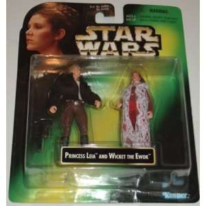   Set LABELED AS Princess Leia and Wicket the Ewok Toys & Games