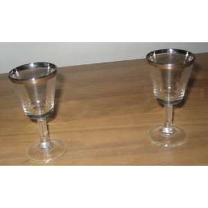  Set of 2 Vintage Liquor Glasses 