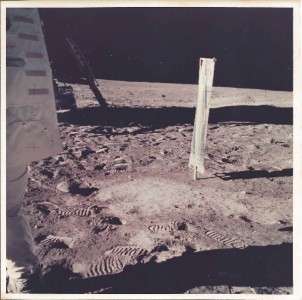 VINTAGE NASA PHOTO APOLLO 11 WIND EXPERIMENT ON MOON  A KODAK PAPER 