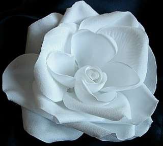 Looking for that perfect white rose for your hair? Up for sale is a 