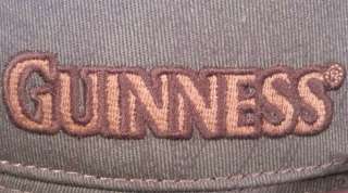 This officially licensed Guinness fedora is made of 100% Cotton.