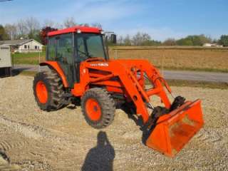 KUBOTA M5700 4X4 TRACTOR WITH CAB AND LOADER, NICE, 500 HOURS  