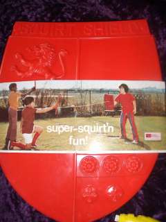 VINTAGE 1972 SQUIRT SHIELD with WATER GUN WINNECO BRAND NEW OLD STOCK 