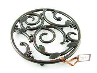 NEW DEMDACO CHOCOLATE BERRIES METAL KITCHEN POT TRIVET  