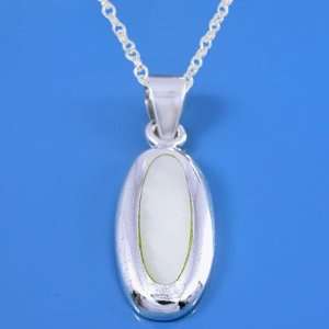  3.25 Grams 925 Sterling Silver Inlaid White Pearl Pendant 