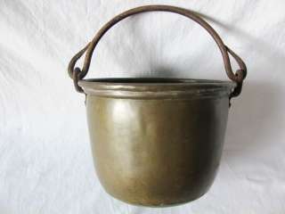   PRIMITIVE OLD DOVETAIL SEAM SMALL APPLE BUTTER HANGING POT BUCKET