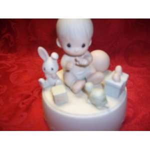   Precious Moments Musical Figurine   Heaven Bless You 