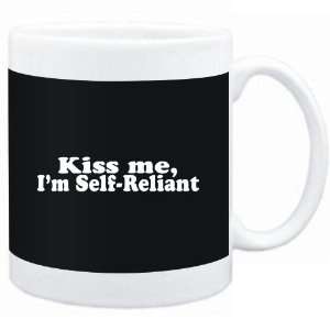   Mug Black  Kiss me, Im self reliant  Adjetives