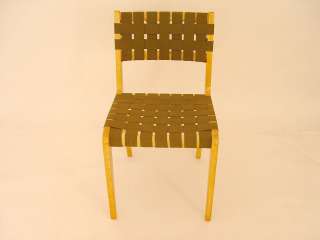 This is a beautifully restored early edition (1945 1946) Knoll chair 