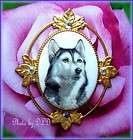 DOGS CUTE PORCELAIN HUSKY DOG CAMEO PIN/BROOCH/PEND​ANT