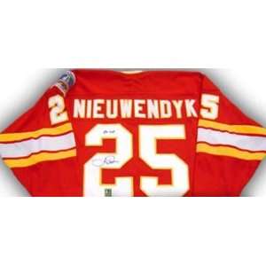  Joe Nieuwendyk Autographed Hockey Jersey (Calgary Flames 