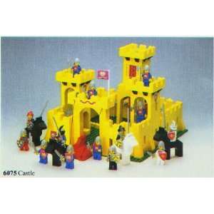  Lego Yellow Castle 6075 Toys & Games