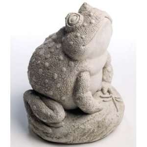   the TOAD Frog Garden Statue 7 Cast Concrete Sculpture