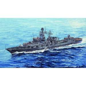   700 Marshal Ustinov Russian Slava Class Cruiser (Pl Toys & Games