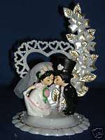 NEW MINATURE KISSING BRIDE & GROOM COUPLE CAKE TOPPER  