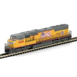  N RTR SD70M UP/Building America #4526 Toys & Games