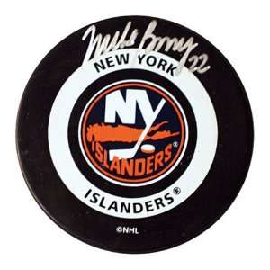 Mike Bossy New York Islanders Puck 