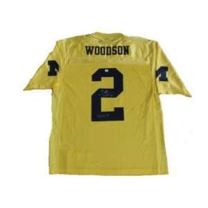  Signed Charles Woodson Jersey   Authentic   GAI 