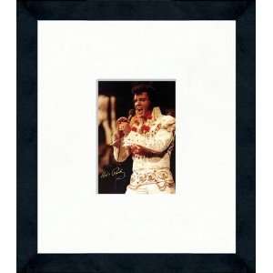 Exclusive By Pro Tour Memorabilia Elvis Presley   Millennium Series