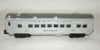 Lionel # 2421 Postwar Maplewood Passenger Car Silver Roof + BOX NO 