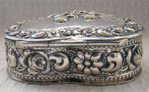 RARE ANTIQUE TRINKET/SNUFF/PILL BOX~SOLID STERLING SILVER REPOUSSE 