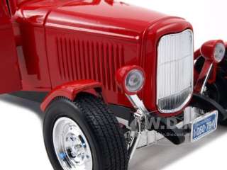 1932 FORD COUPE RED 118 DIECAST MODEL CAR  