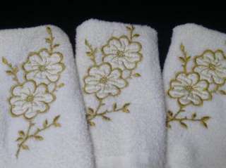 Vintage Fancy Appliqué Metallic Gold Floral Towel Set  
