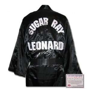  Sugar Ray Leonard Autographed Custom Name Model Fight Robe 