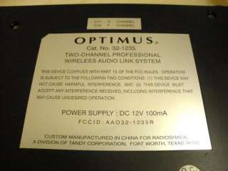 OPTIMUS 32 1235 PRO AUDIO TWO CHANNEL WIRELESS GUITAR & MICROPHONE 