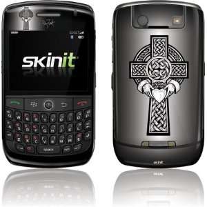  Claddagh Cross skin for BlackBerry Curve 8900 Electronics