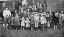 early 1900s photo 53 Jewish orphans at Lwow  
