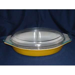  PYREX Yellow Divided Glass Baking Dish w/Lid   1 Quart 