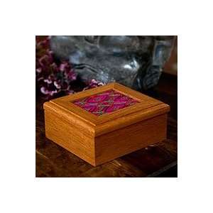   Cedar and cotton tea box, Santa Maria Diamonds