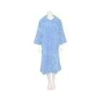 comfort the robe features 2 front pockets and fasteners down