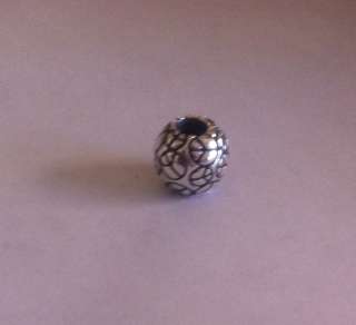 BEAD # 790899 AUTHENTIC PANDORA STERLING SILVER WORLD PEACE SIGN AND 
