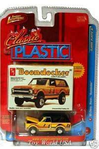 Johnny Lightning Classic Plastic R1 #4 69 Chevy Blazer  
