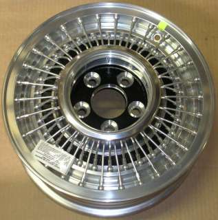 Here is a NEW Aluminum wire spoke Lincoln wheel . This wheel will fit 