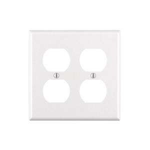 Leviton 2 Gang White Duplex Outlet Wall Plate R52 88016 00W at The 