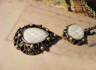 V9009 New Fashion Jewelry Retro Rhinestone Palace gem pendant Necklace 