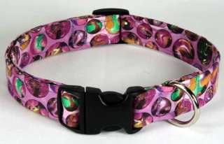 All of our collar pictures are of 1 large collars.