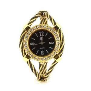  Womens Quartz Wrist Watch with Diamond Decoration (Golden 