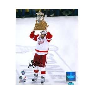   Photo (Detroit Red Wings) With Conn Smyth Trophy
