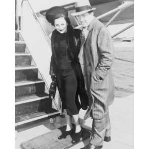 1938 photo Mr. And Mrs. David O. Selznick, embarking on the Bermuda 