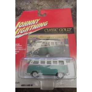 Johnny Lightning 164 Bob Novaks Volkswagen Samba Bus Classic Gold 