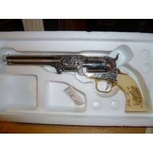  New Wild Bill Hickok Revolver Replica 