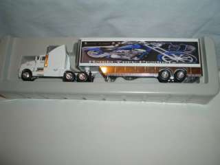 KENWORTH SEMI LOW AND MEAN HONDA TRAILERWHITE 187  