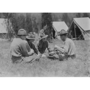   1900s photo Helen Green, Eliz. Harrison, Kath. Dahlgren, Lt. Gordon